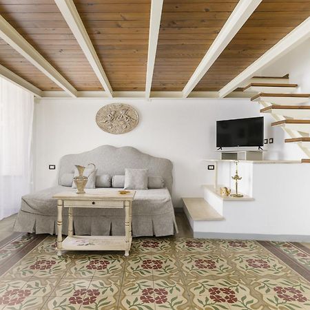 Appartamento Vintage Con Balcone By Wonderful Italy Ostuni Esterno foto