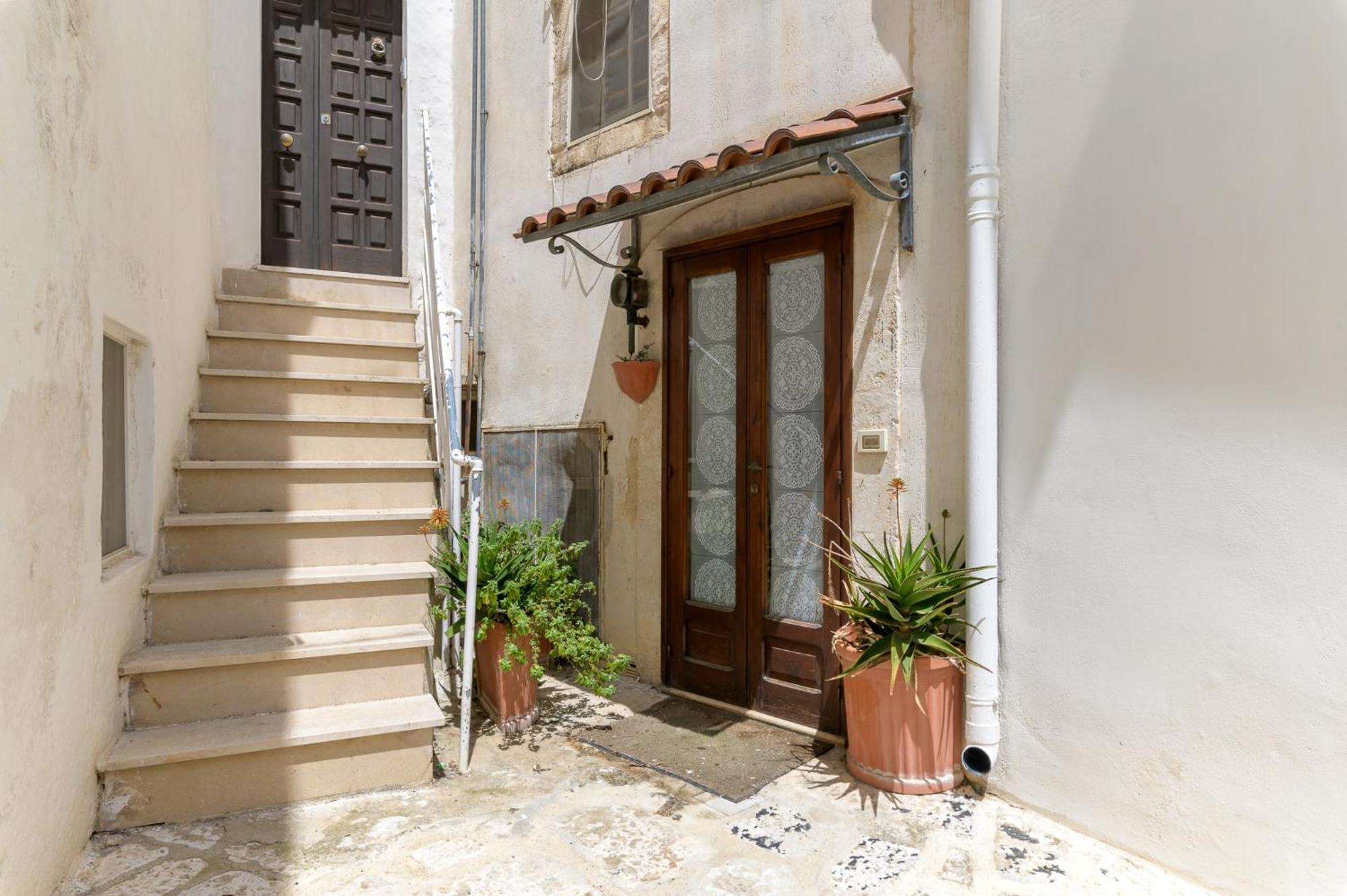 Appartamento Vintage Con Balcone By Wonderful Italy Ostuni Esterno foto